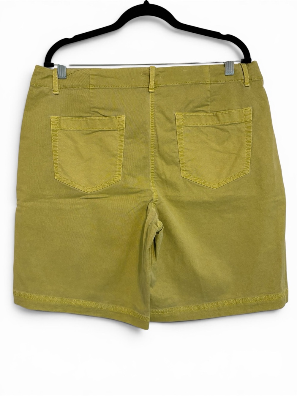 J. Jill Green Trapunto Stitch Bermuda Shorts Patch Pocket Size 12 - Picture 3 of 10
